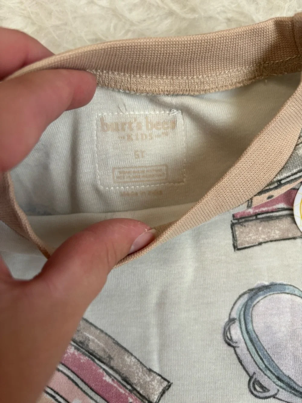 Burt's Bees NWT Gender Neutral Taupe Pajama Set with Musical Instrument AOP